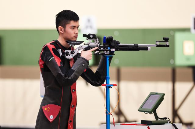 海星体育登录网站-25日总结：中国军团迎第1500金 首个世界纪录诞生